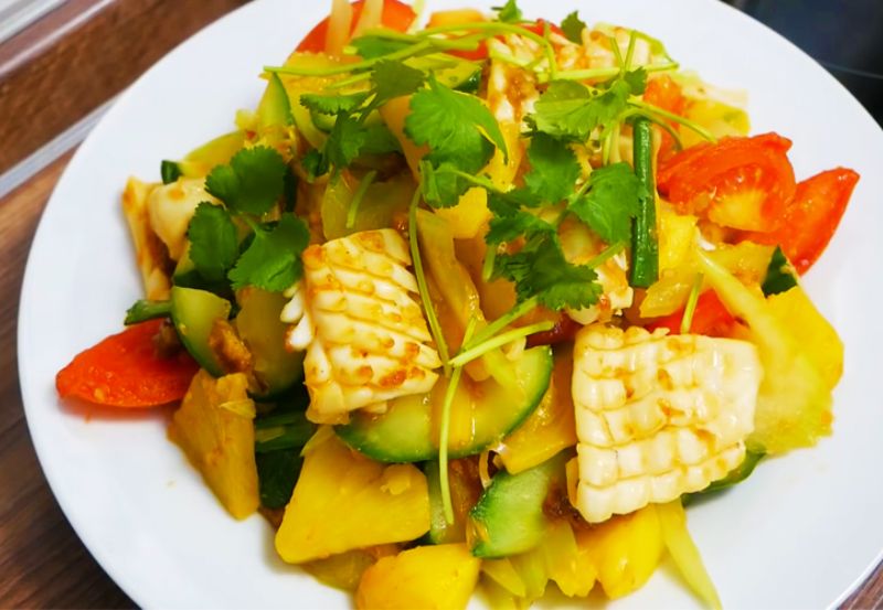 Mực xào chua ngọt