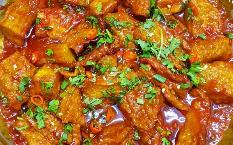 Chả cá kho cà chua – Đậm đà đưa cơm