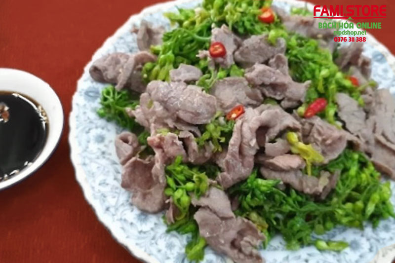 Món bò xào bông thiên lý