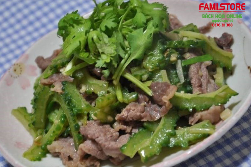 Thịt bò xào mướp đắng