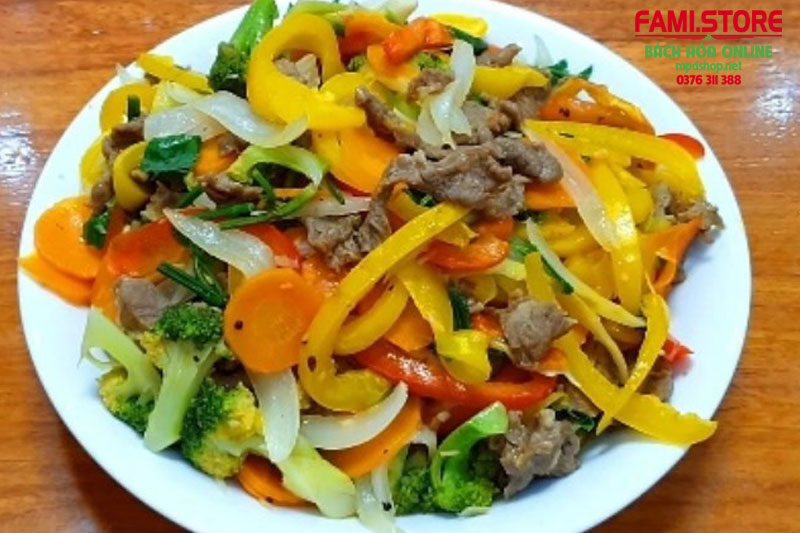 Thịt bò xào thập cẩm
