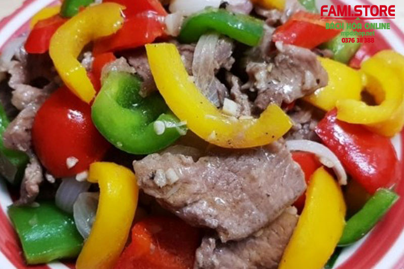 Cách làm món thịt bò xào hành tây ớt chuông
